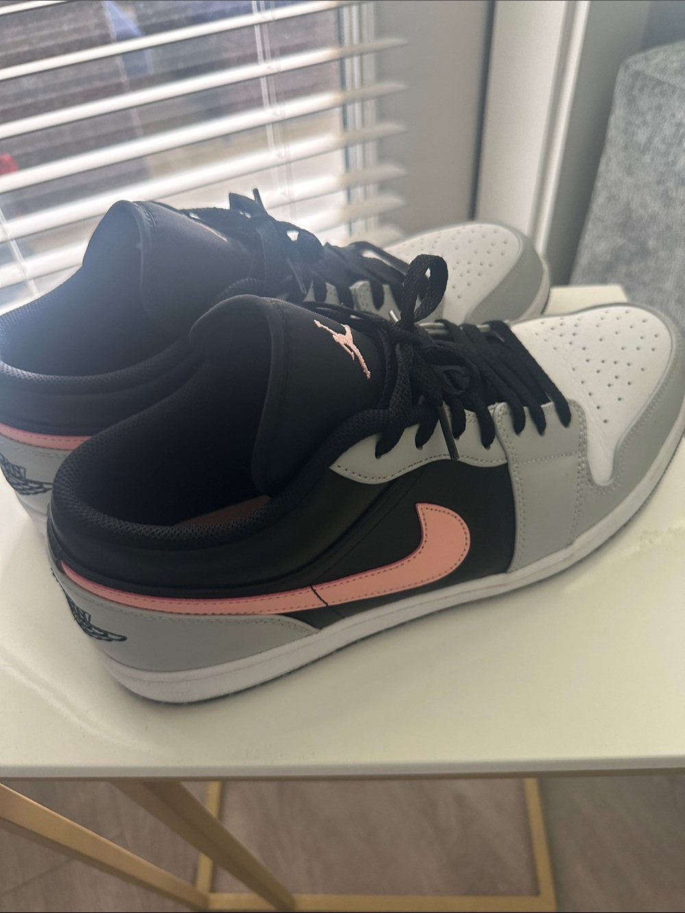 Nike Low-Top Sneakers in Black, Gray & Pink